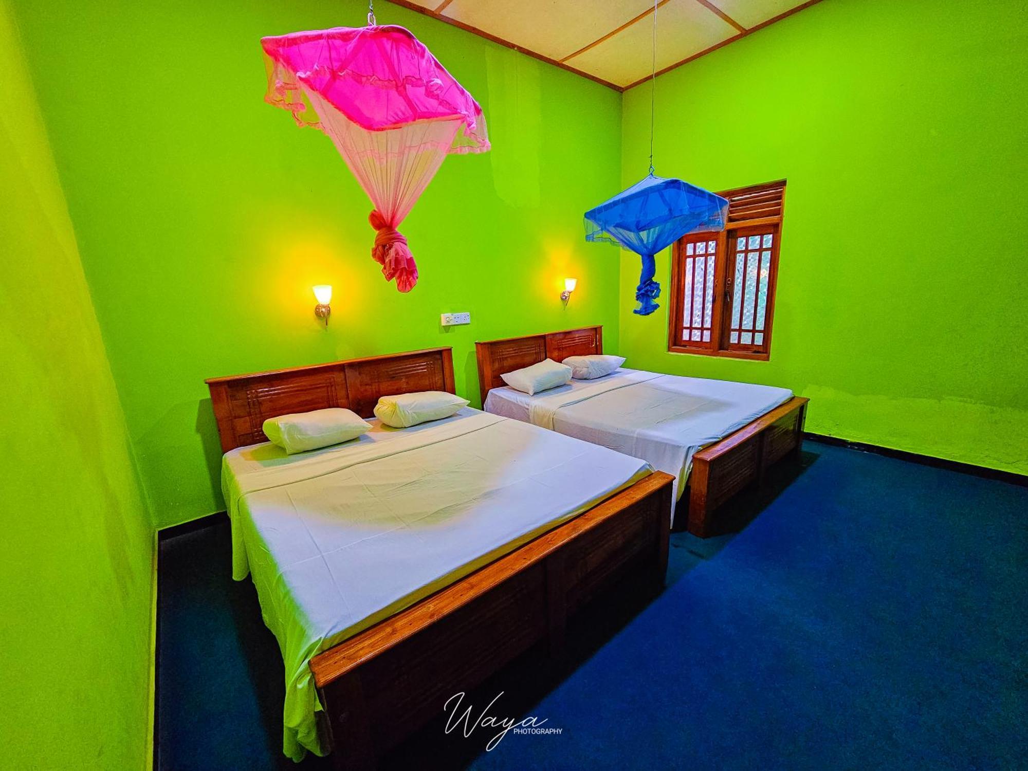 אודוואלאווה Palm Land Eco Resort And Safari Tours חדר תמונה